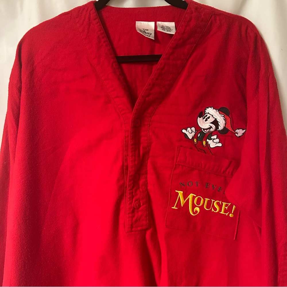 Vintage‎  Unisex Mickey Mouse Christmas flannel sleep shirt.  One size